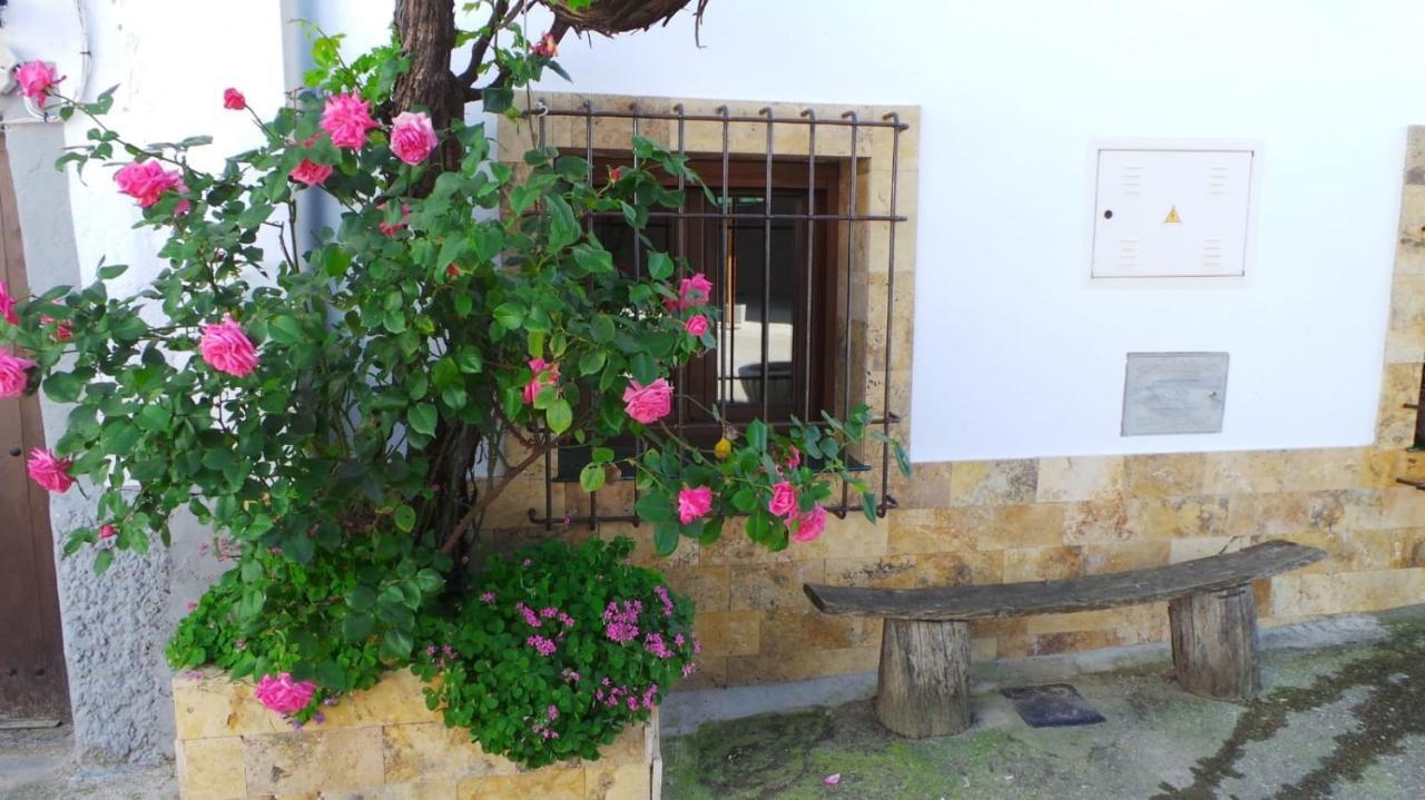 Vivienda rural fuente de los gusarapos Burunchel Exterior foto